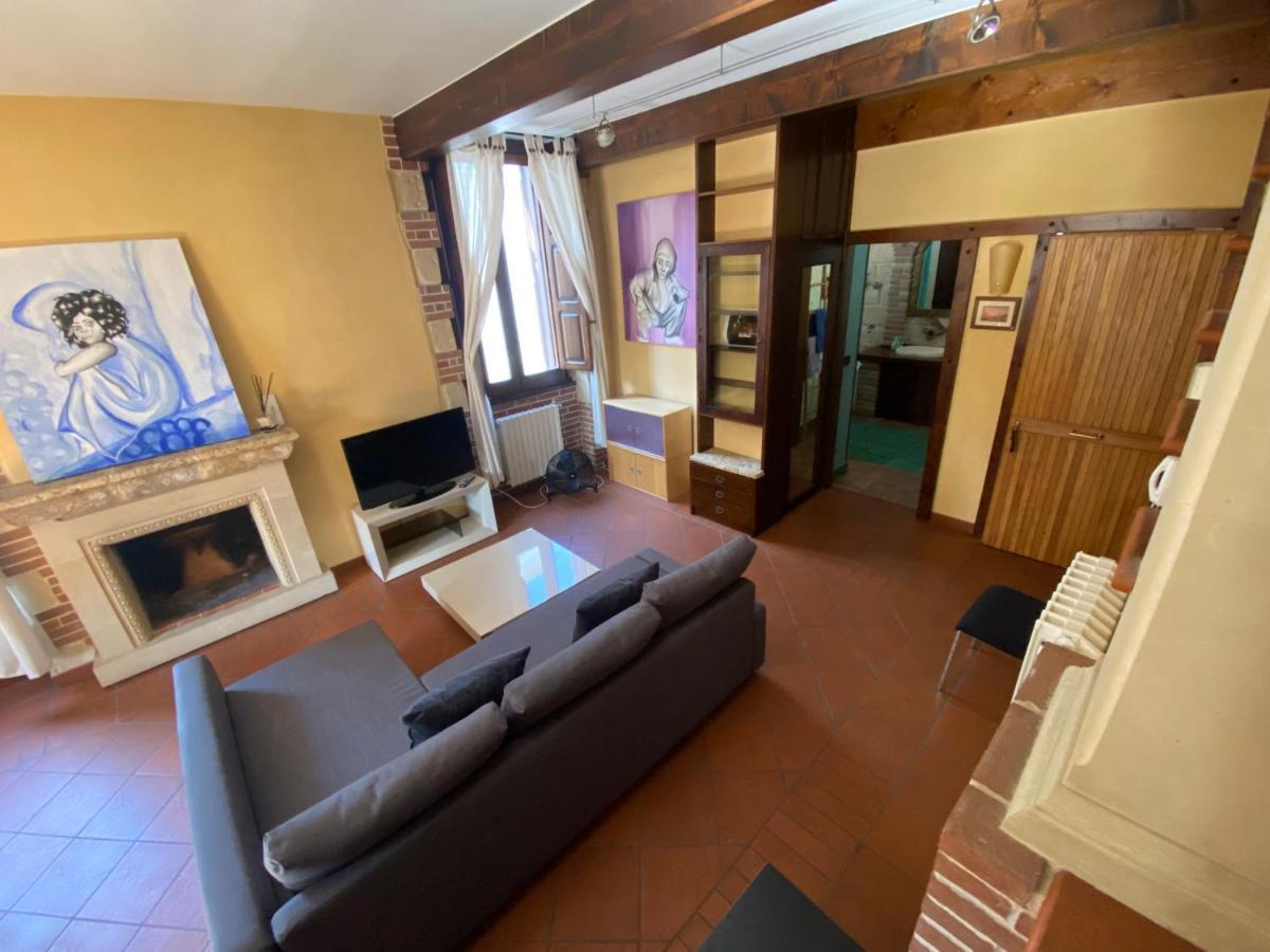 Ferienwohnung Casa Chiara, Roof Terrace, 100M To The Historical Center Lecce Exterior foto